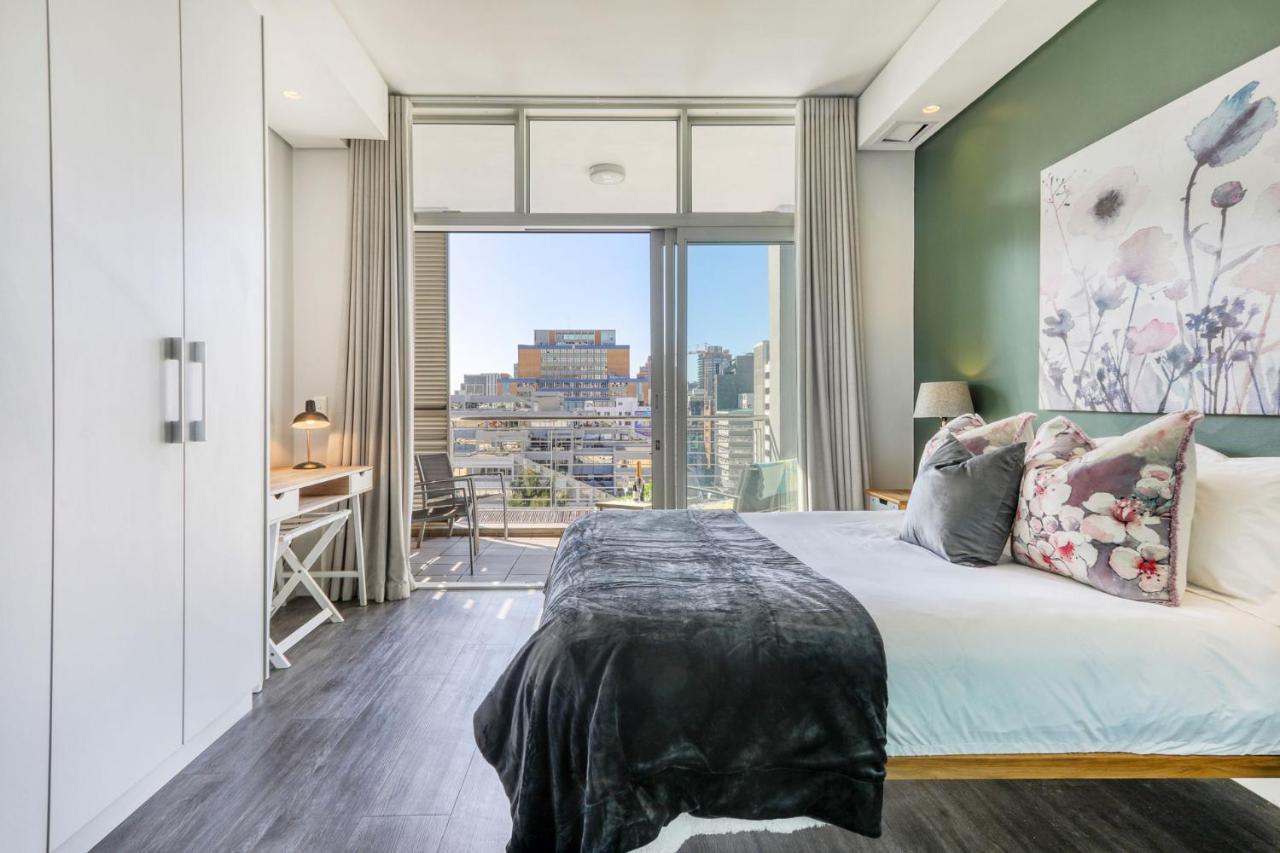 Backup-Powered Colourfull City Balcony Apartment Cape Town Exterior photo